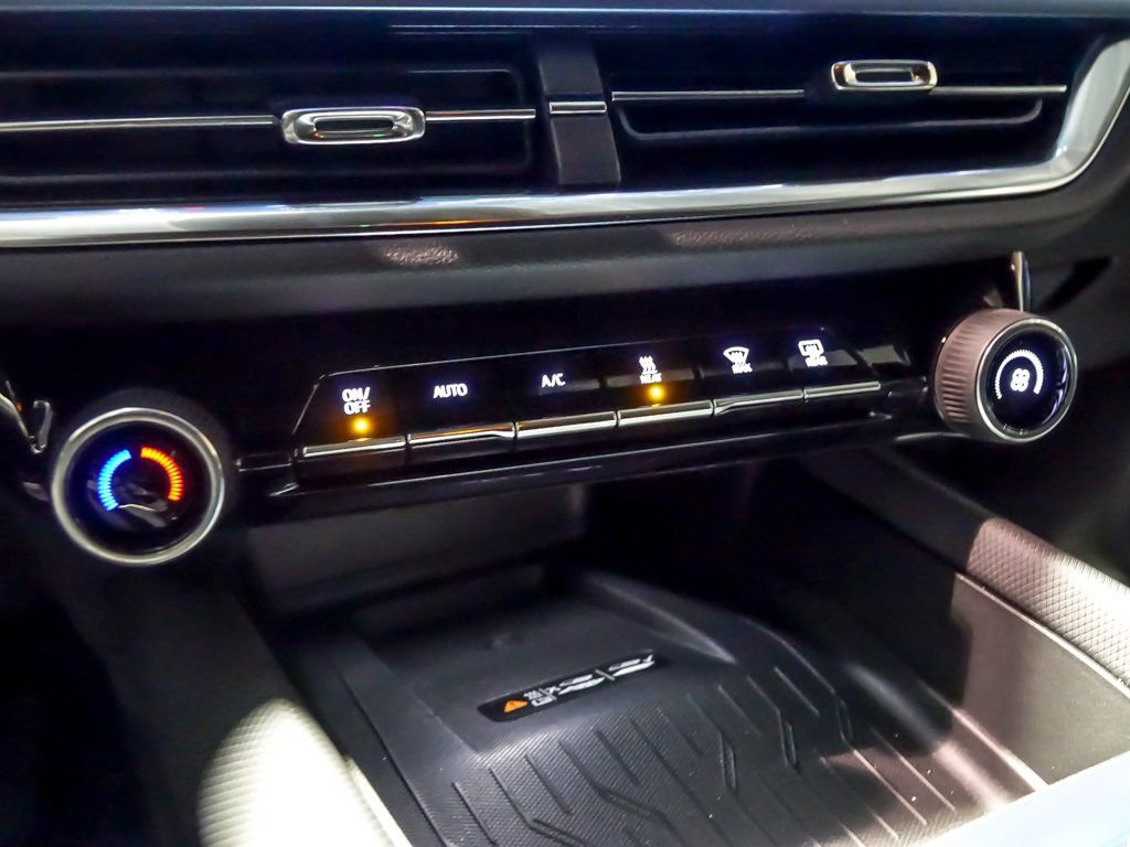 New 2026 Chevrolet Equinox EV LT image 20