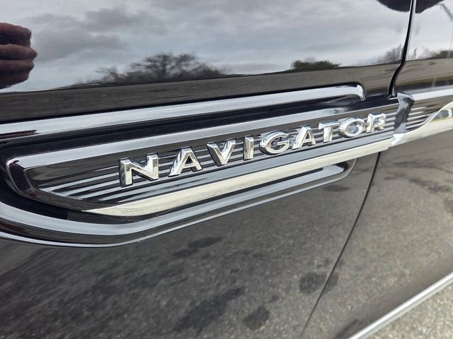 Used 2024 Lincoln Navigator Black Label image 11