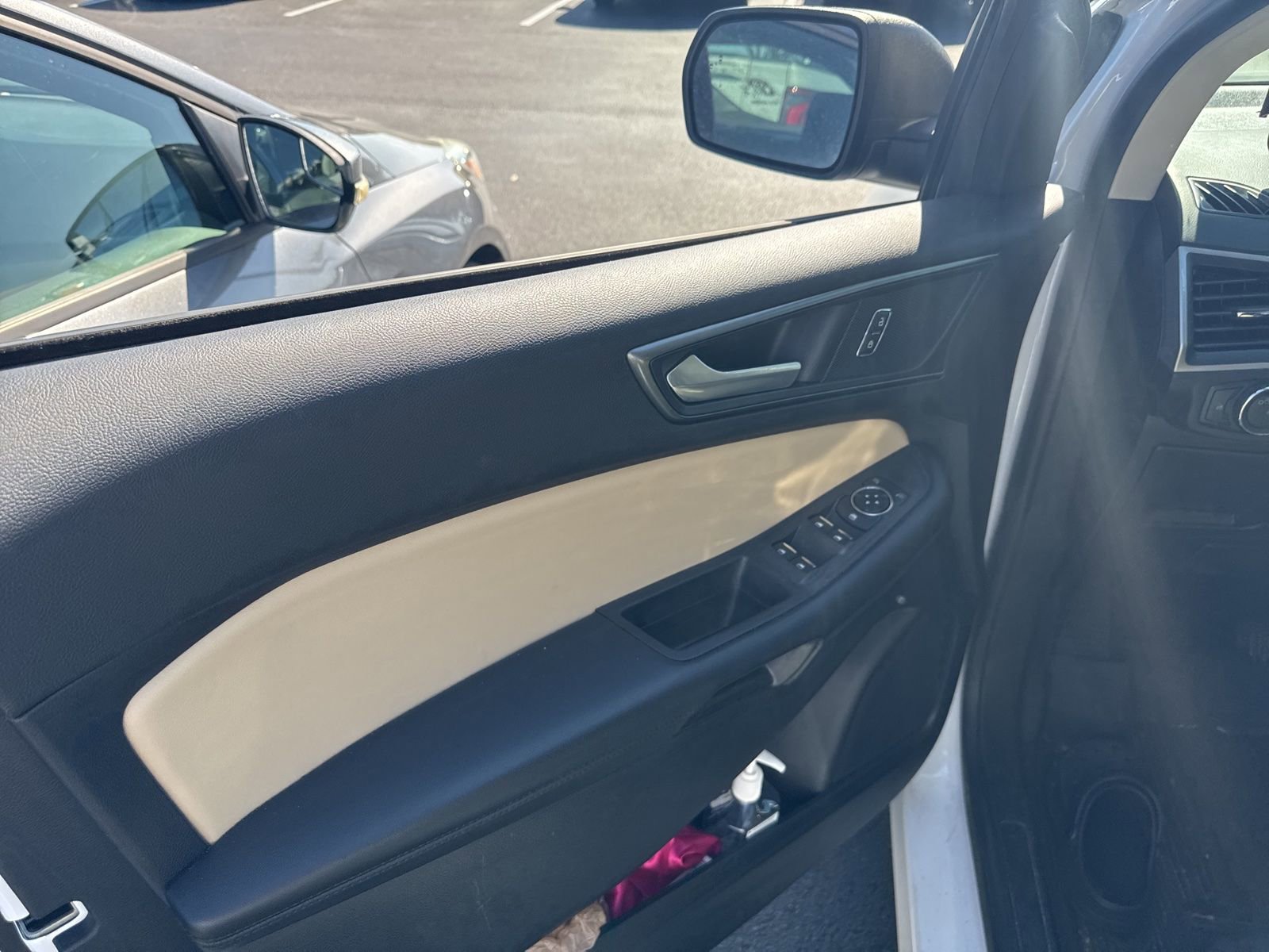 Used 2022 Ford Edge SE AWD/4WD image 10