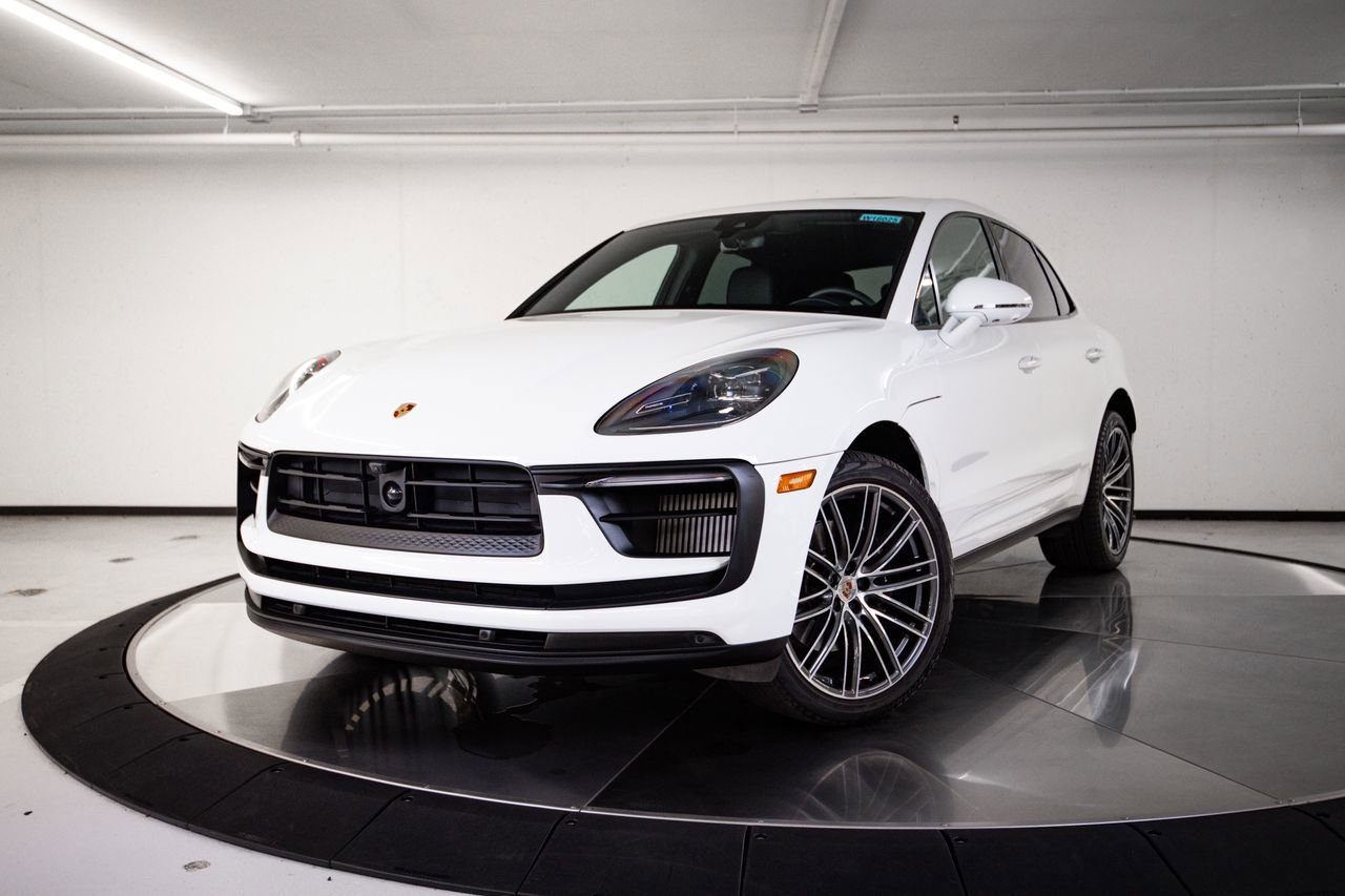 Certified 2026 Porsche Macan S AWD/4WD image 1