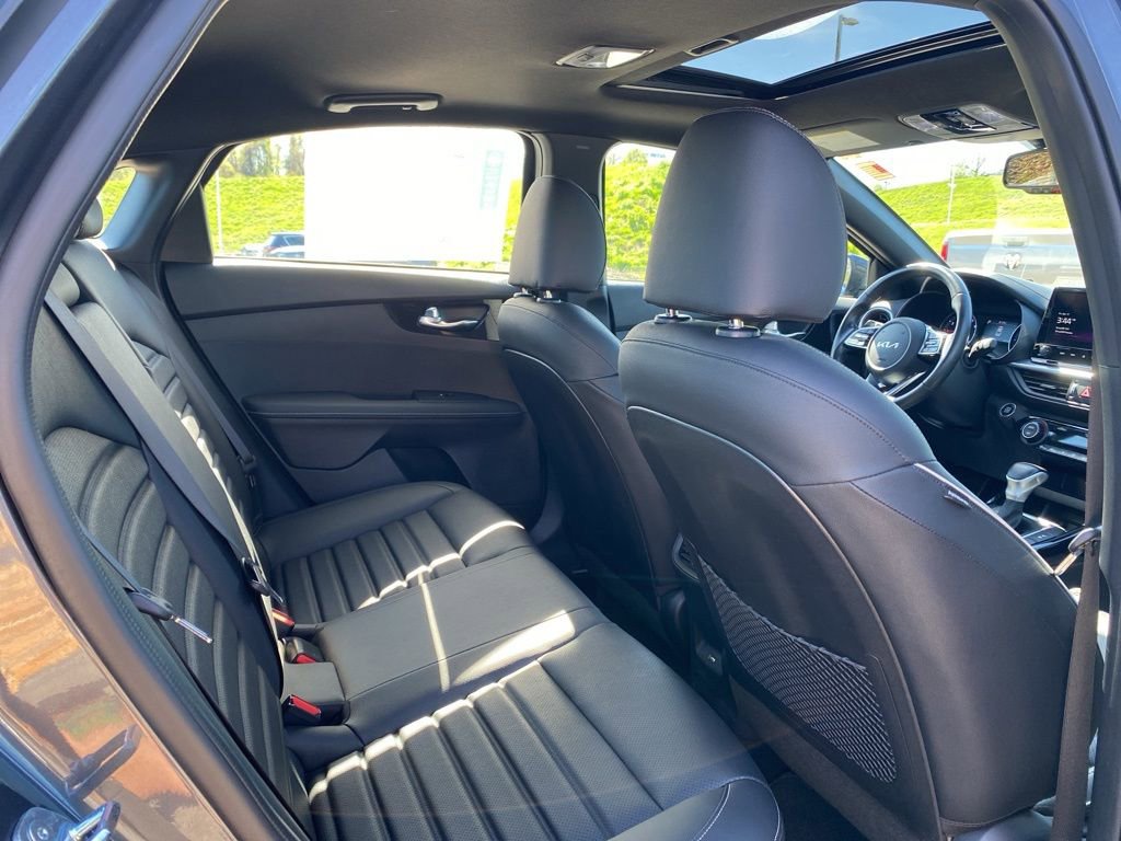 Used 2024 Kia Forte GT-Line w/ GT-Line Premium Package FWD image 13