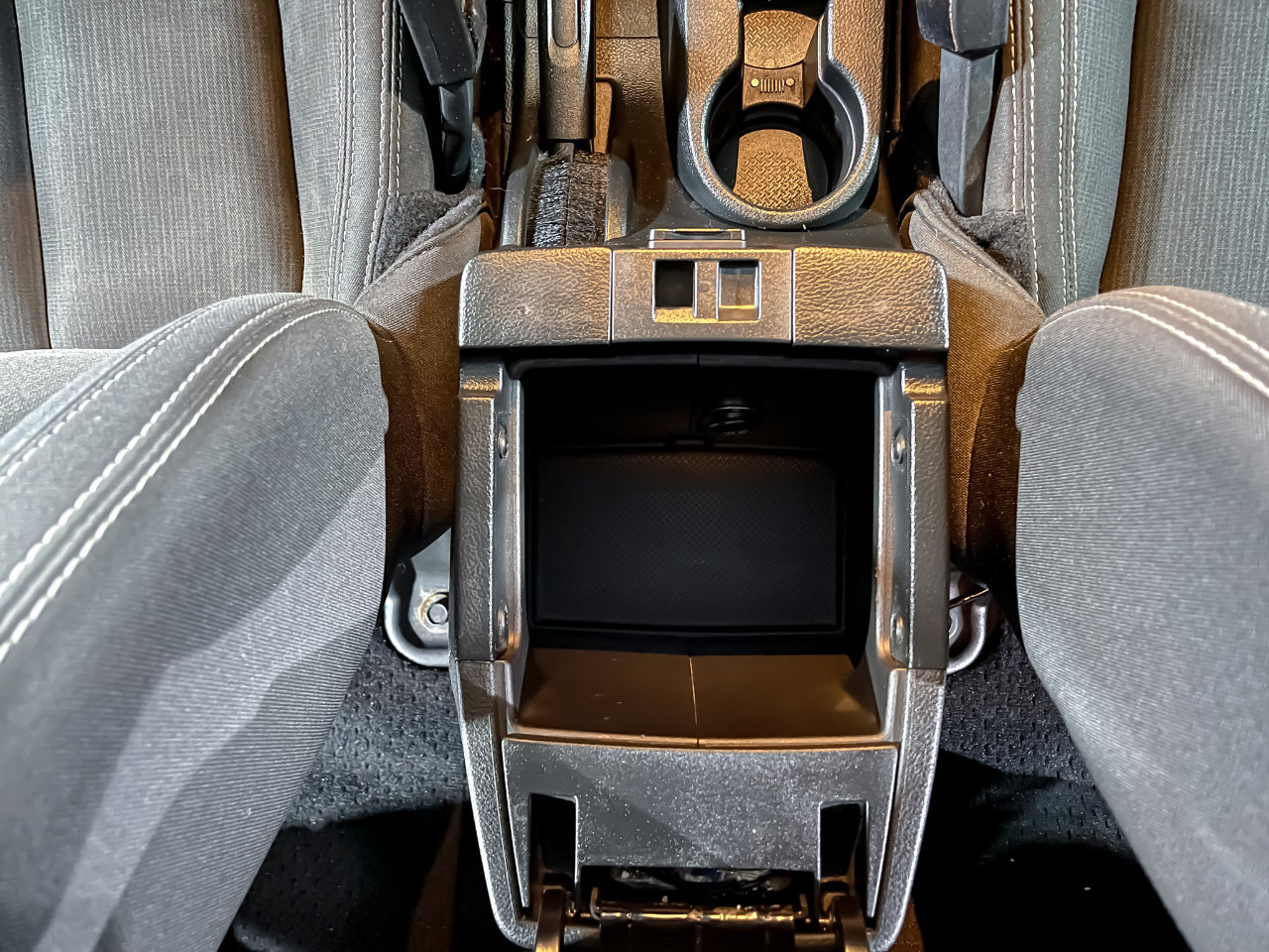 Used 2018 Jeep Wrangler Unlimited Sahara image 28