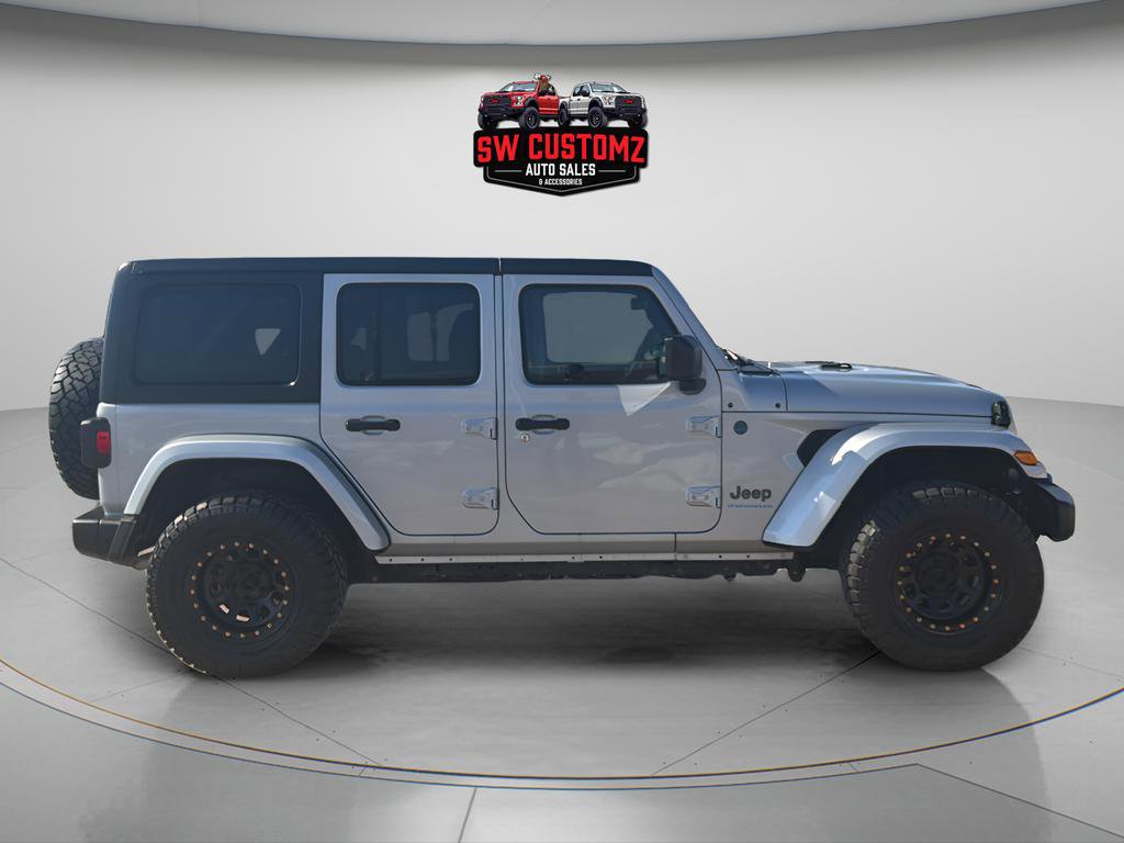 Used 2024 Jeep Wrangler Unlimited w/ Convenience Group AWD/4WD image 8