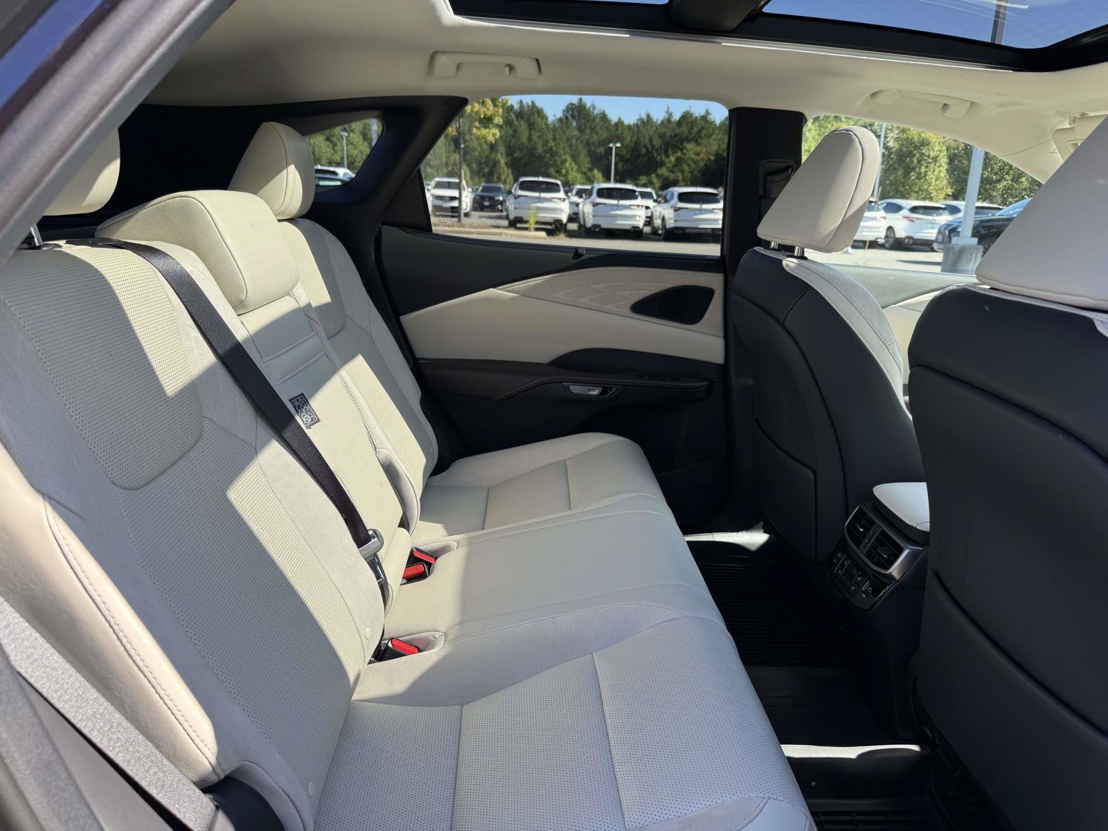 Used 2023 Lexus RX 350 w/ Cold Area Package AWD/4WD image 16