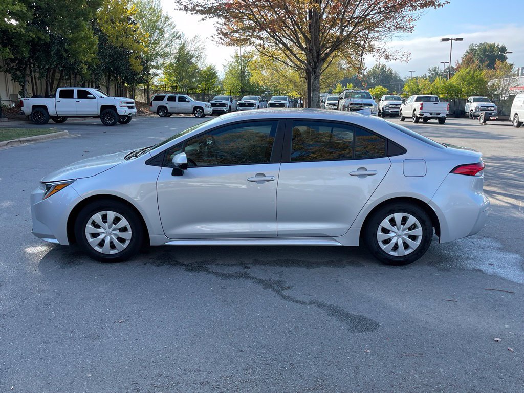 Used 2021 Toyota Corolla L FWD image 4