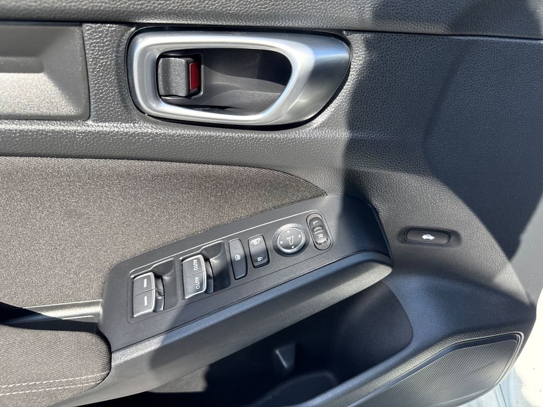 Used 2025 Honda Civic Sport image 15