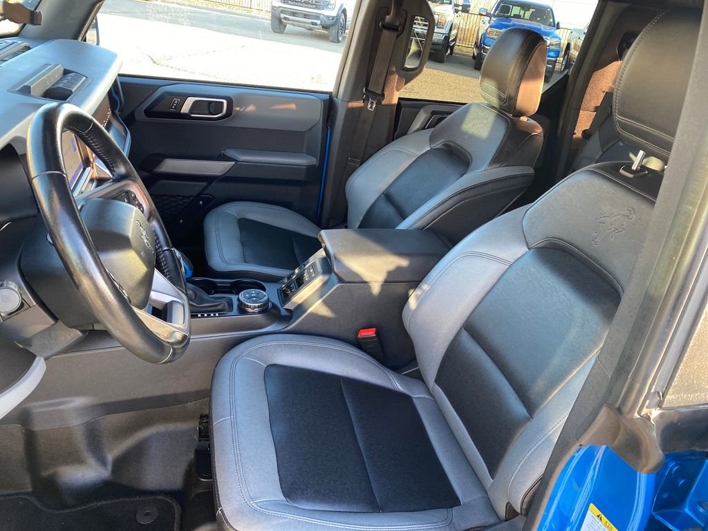 Used 2023 Ford Bronco Black Diamond image 11