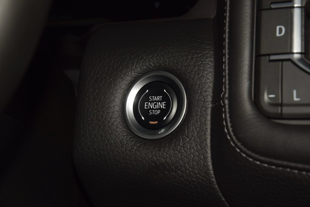 Used 2024 GMC Yukon Denali AWD/4WD image 36