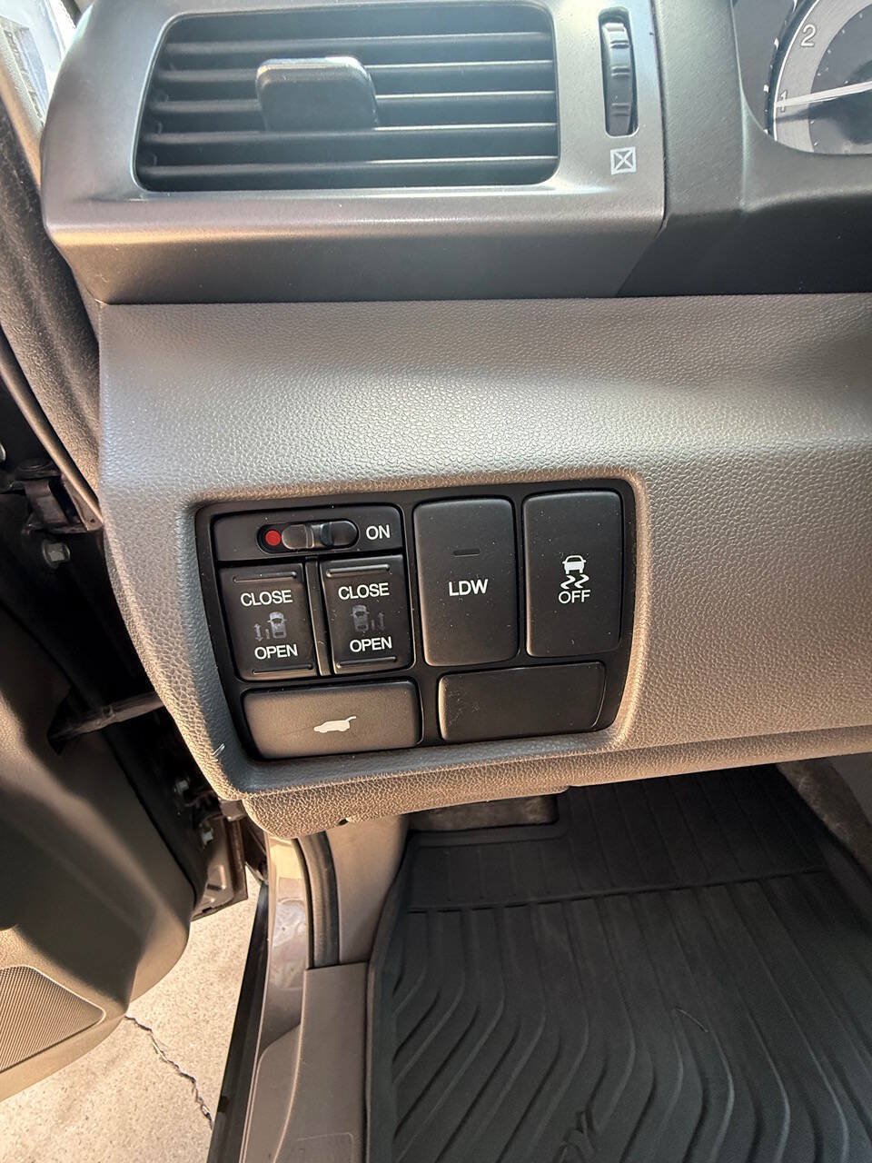 Used 2014 Honda Odyssey EX-L image 24