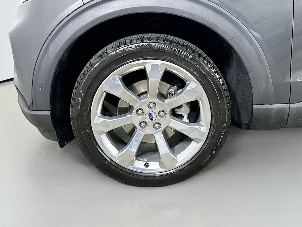 Used 2020 Ford Explorer Platinum w/ Premium Technology Package image 12
