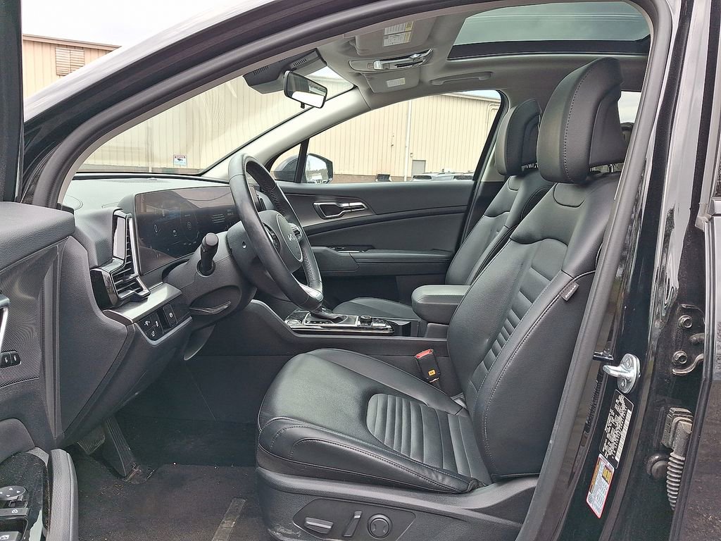 Certified 2024 Kia Sportage SX image 3