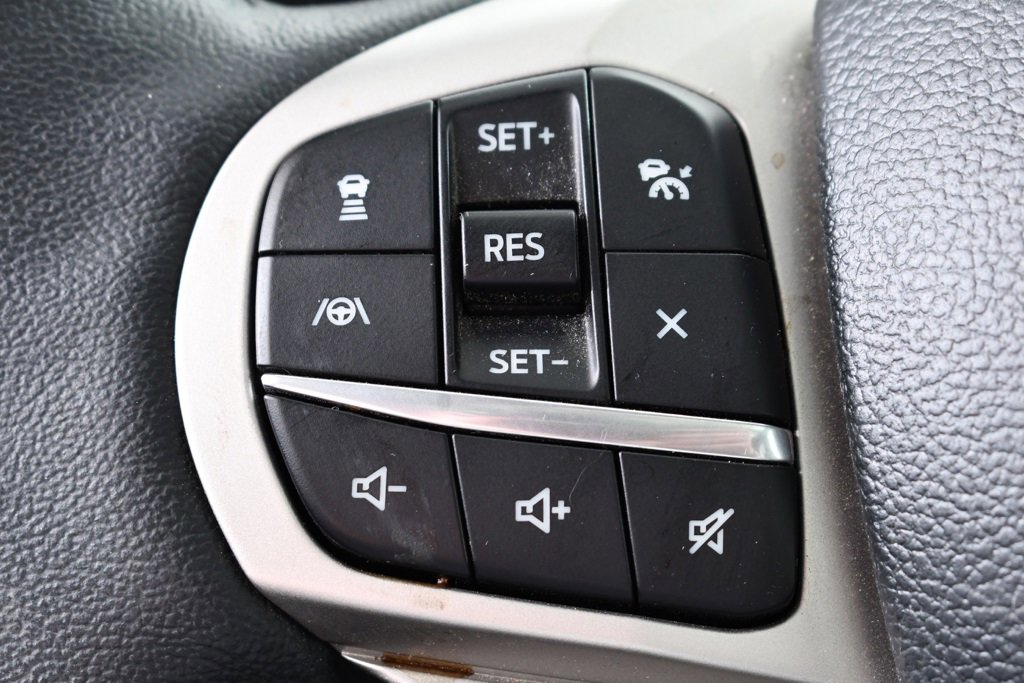 Used 2023 Ford Explorer XLT w/ Equipment Group 202A image 32