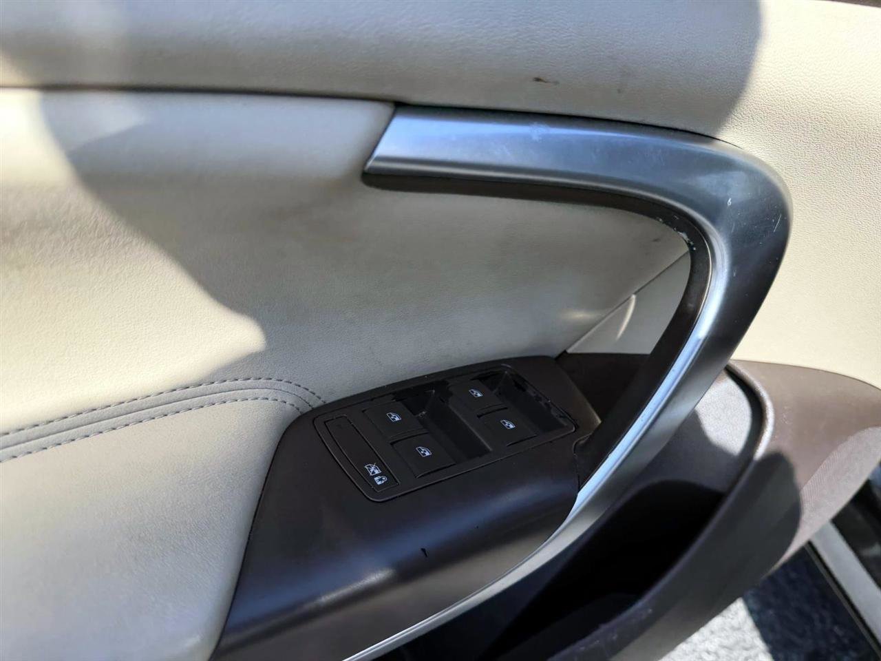 Used 2012 Buick Regal Leather FWD image 13