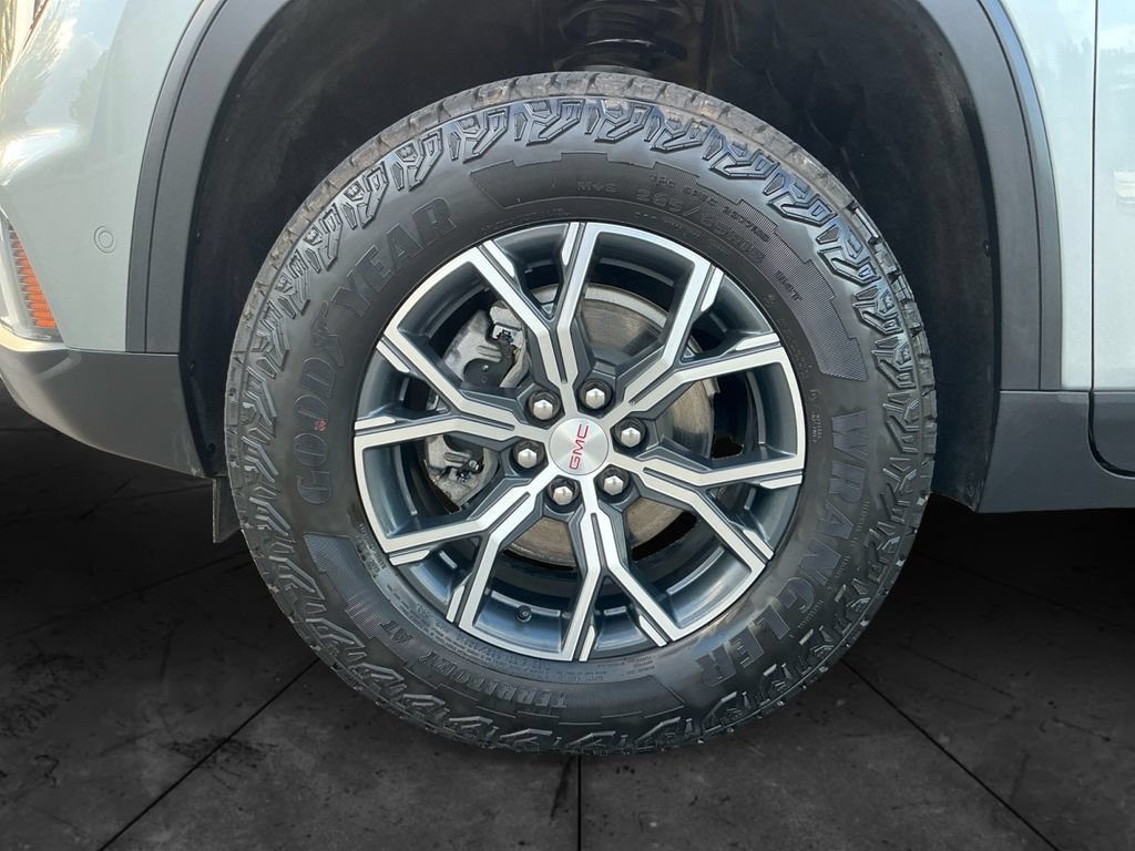 Used 2025 GMC Acadia AT4 w/ Super Cruise Package AWD/4WD image 15