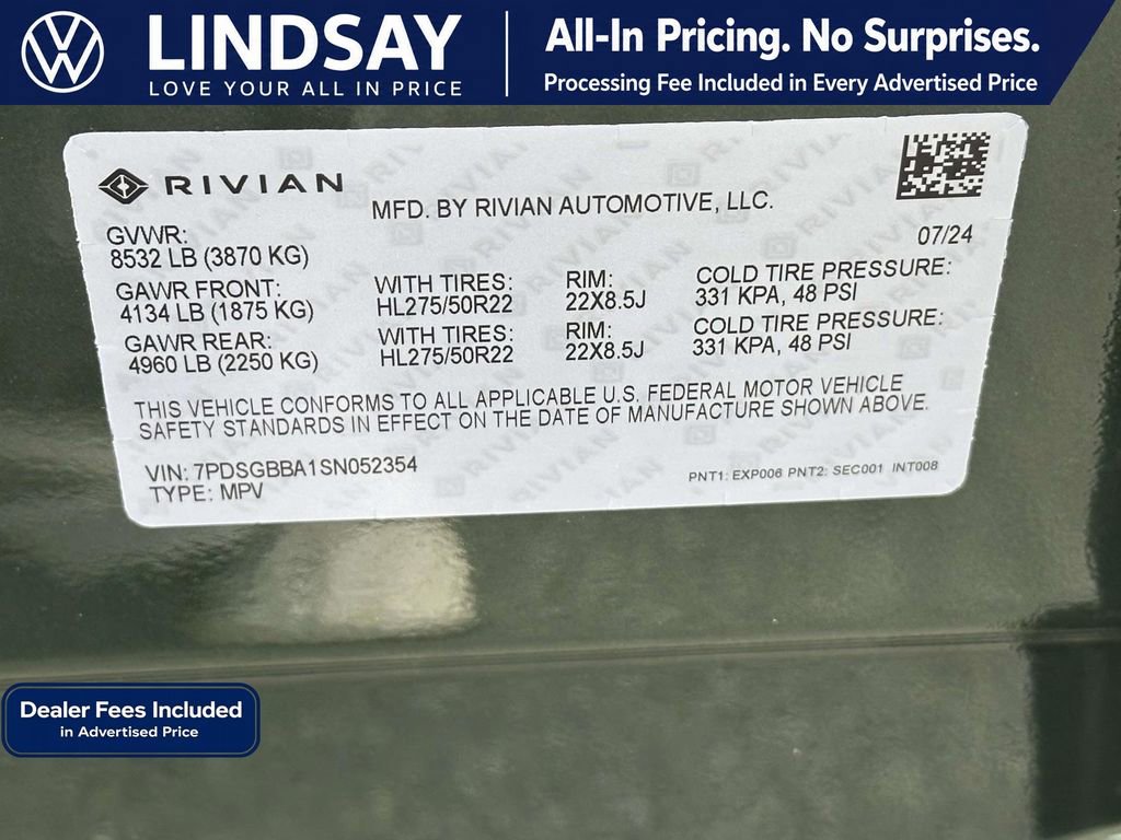 Used 2025 Rivian R1S Adventure AWD/4WD image 29
