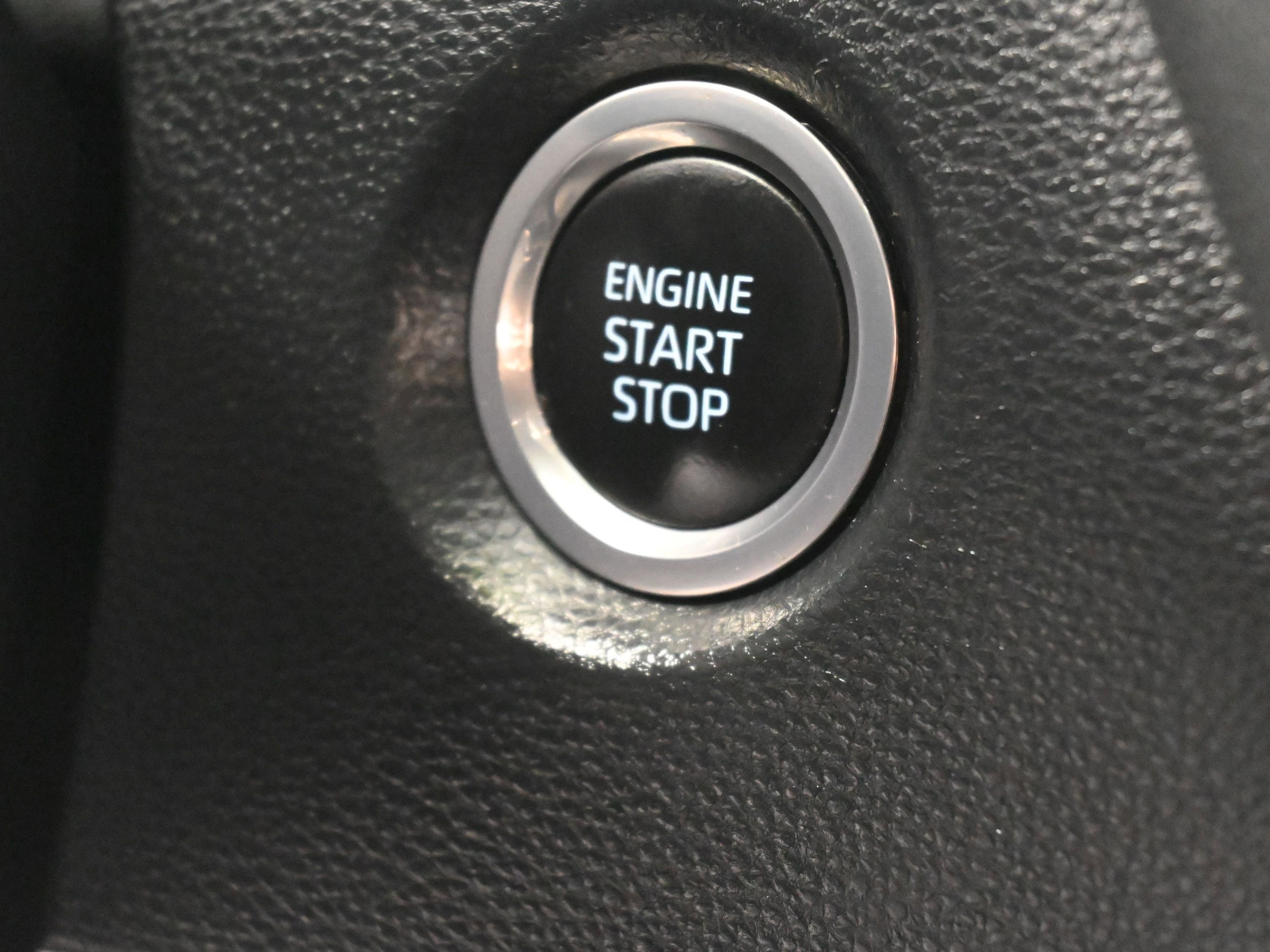 Used 2023 Toyota Corolla SE image 23