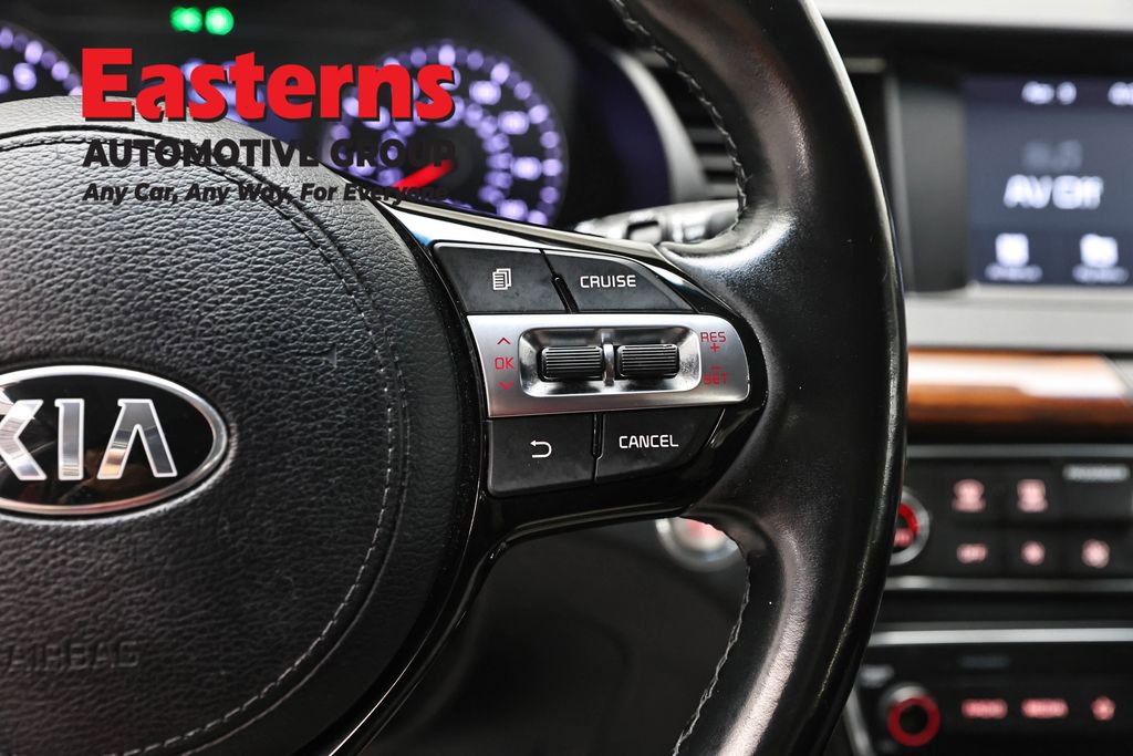 Used 2019 Kia Cadenza Premium image 16