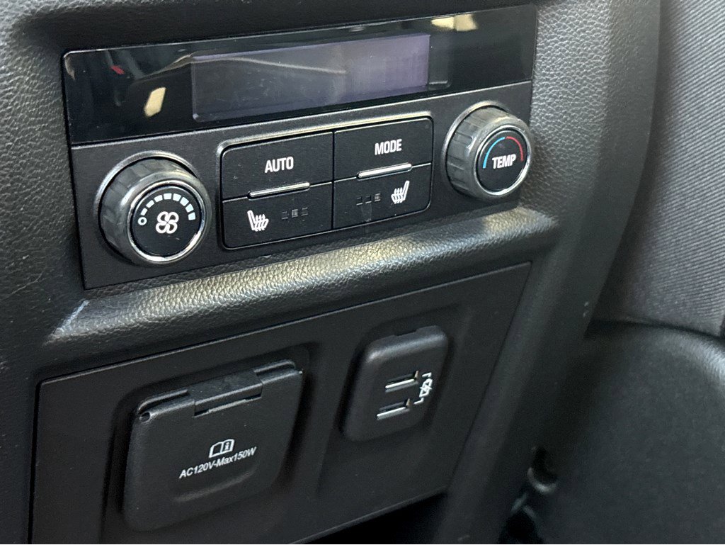 Used 2022 Chevrolet Traverse Premier w/ Redline Edition image 27