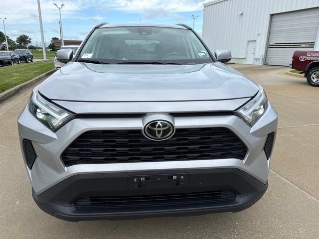 Used 2024 Toyota RAV4 XLE FWD image 11