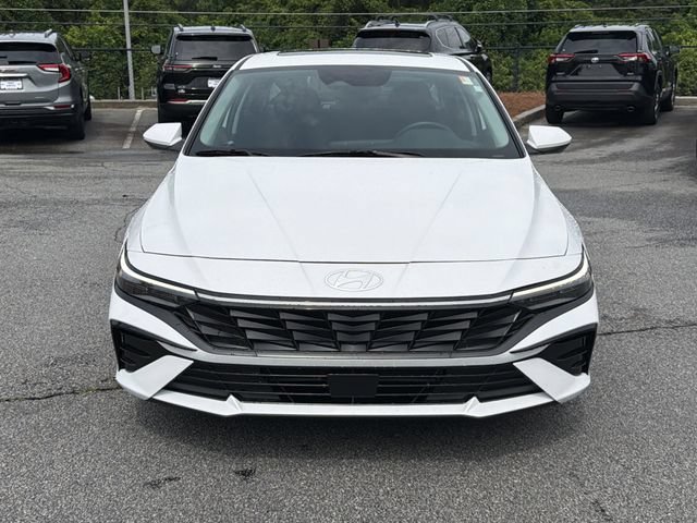 Certified 2025 Hyundai Elantra SEL FWD image 2