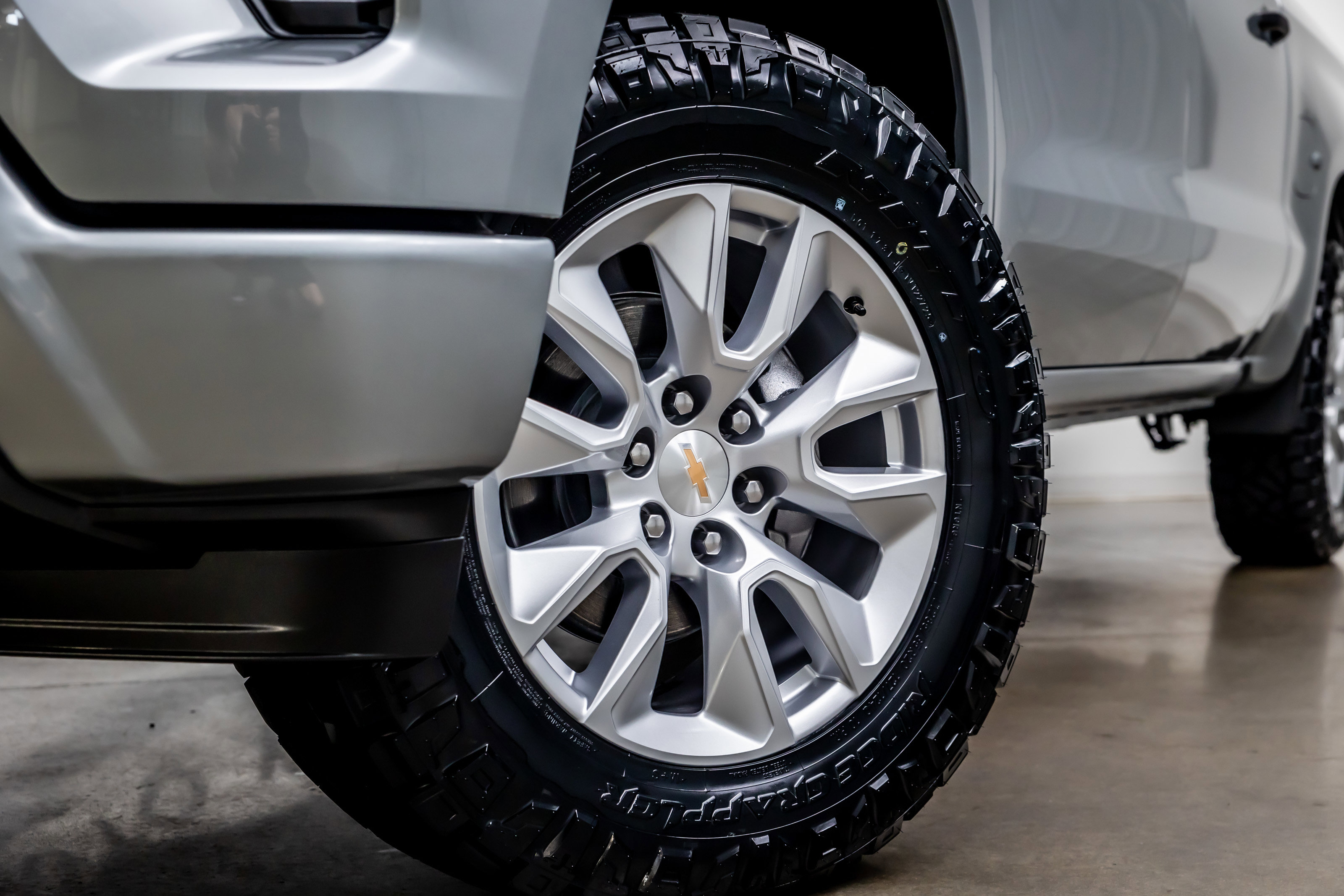 Used 2025 Chevrolet Silverado 1500 Custom image 24