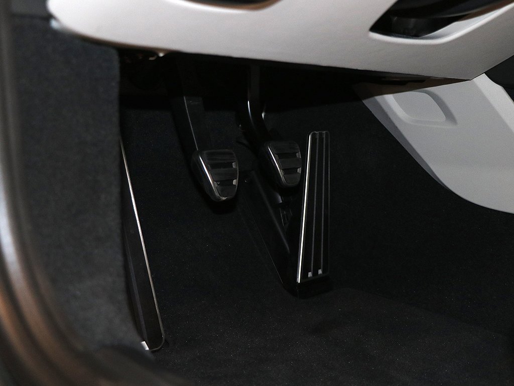 Used 2025 Porsche 718 Cayman GT4 image 48