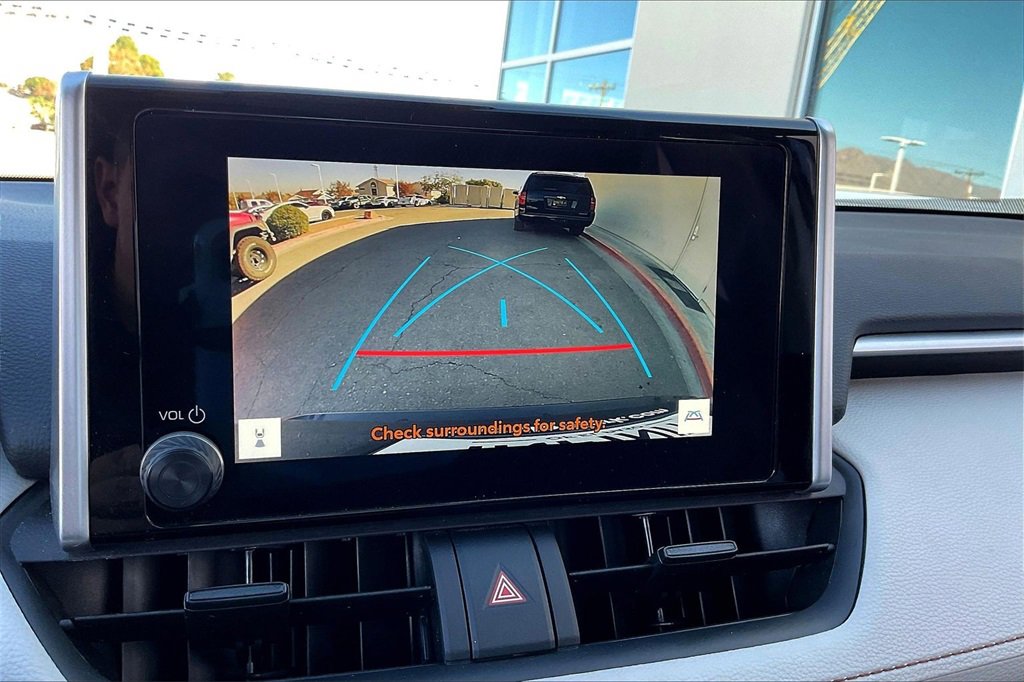 Used 2025 Toyota RAV4 XLE image 20