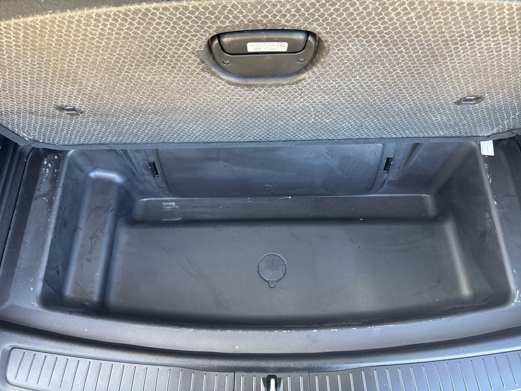 Used 2023 Jeep Grand Cherokee L Limited w/ Black Appearance Package image 20