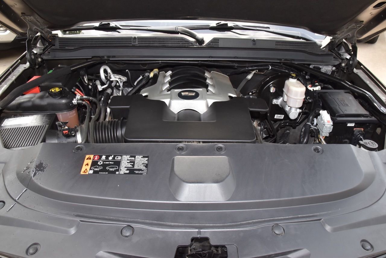 Used 2020 Cadillac Escalade Luxury image 43