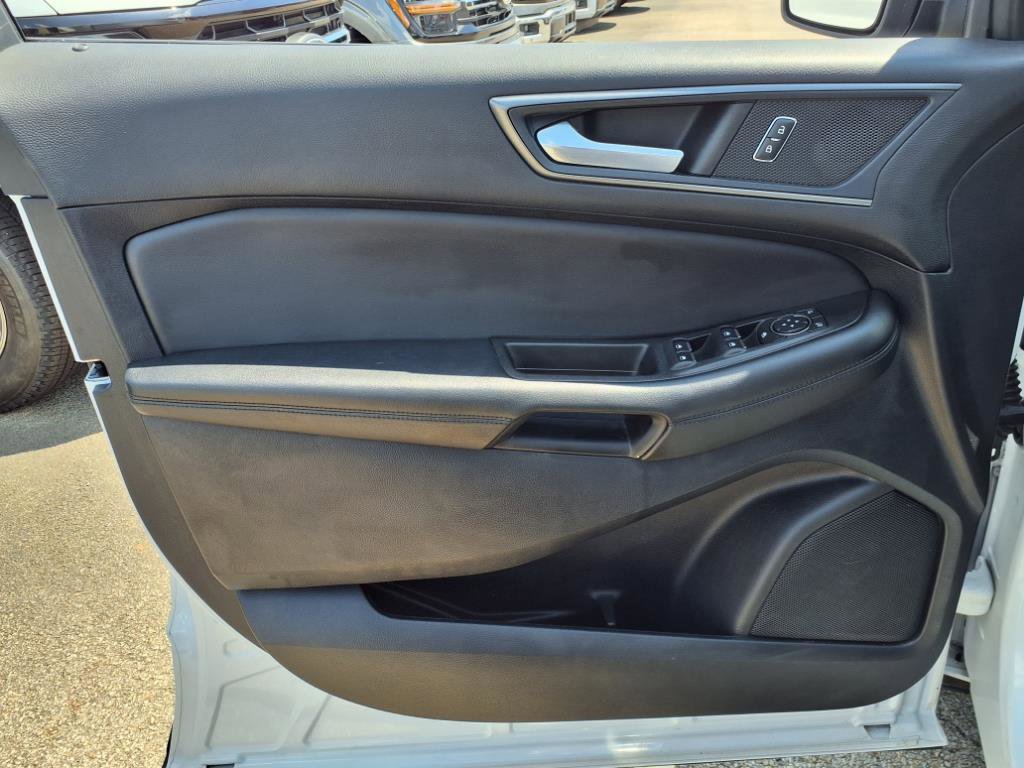 Certified 2022 Ford Edge SE image 12