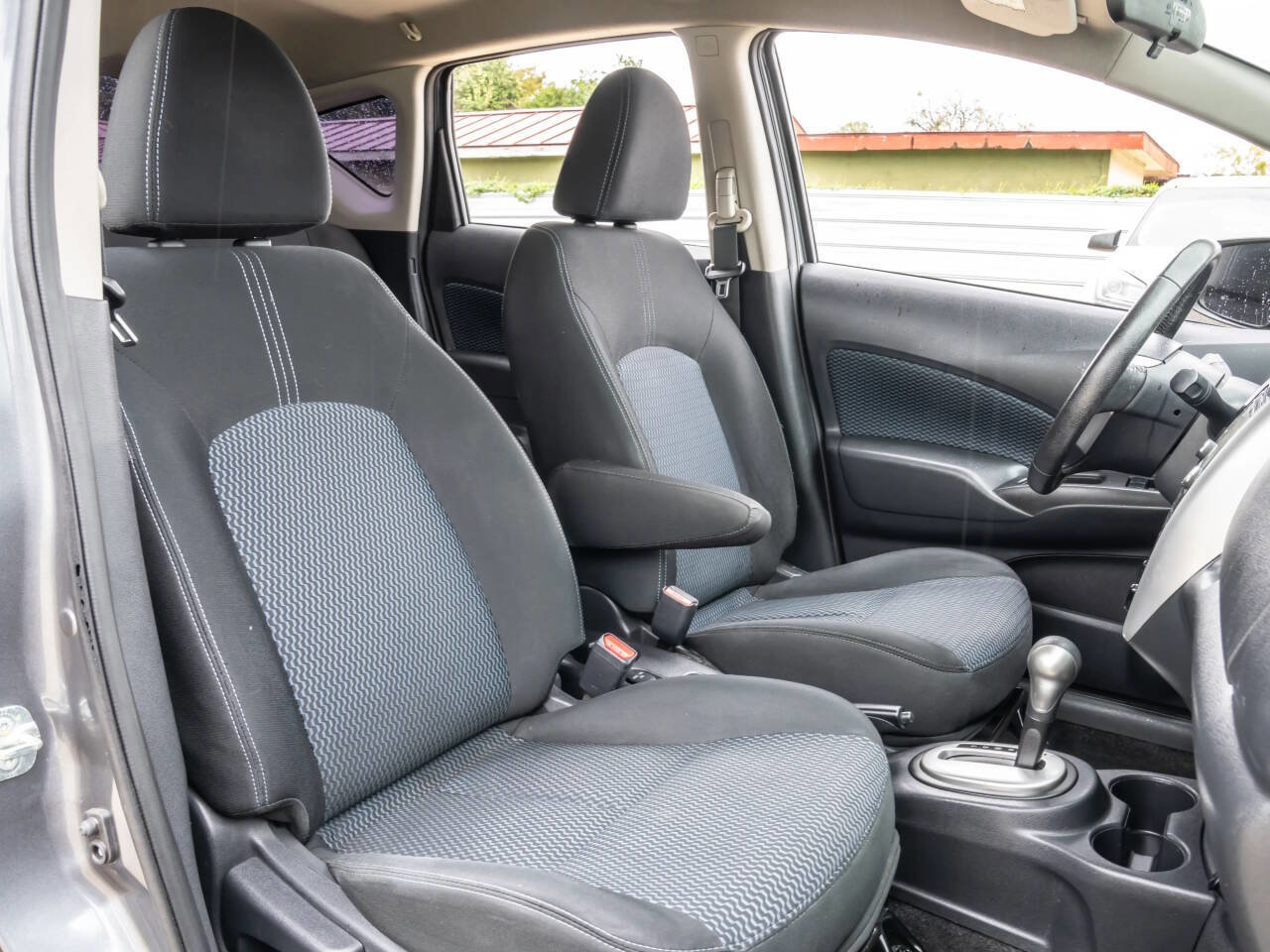 Used 2017 Nissan Versa Note SV image 21