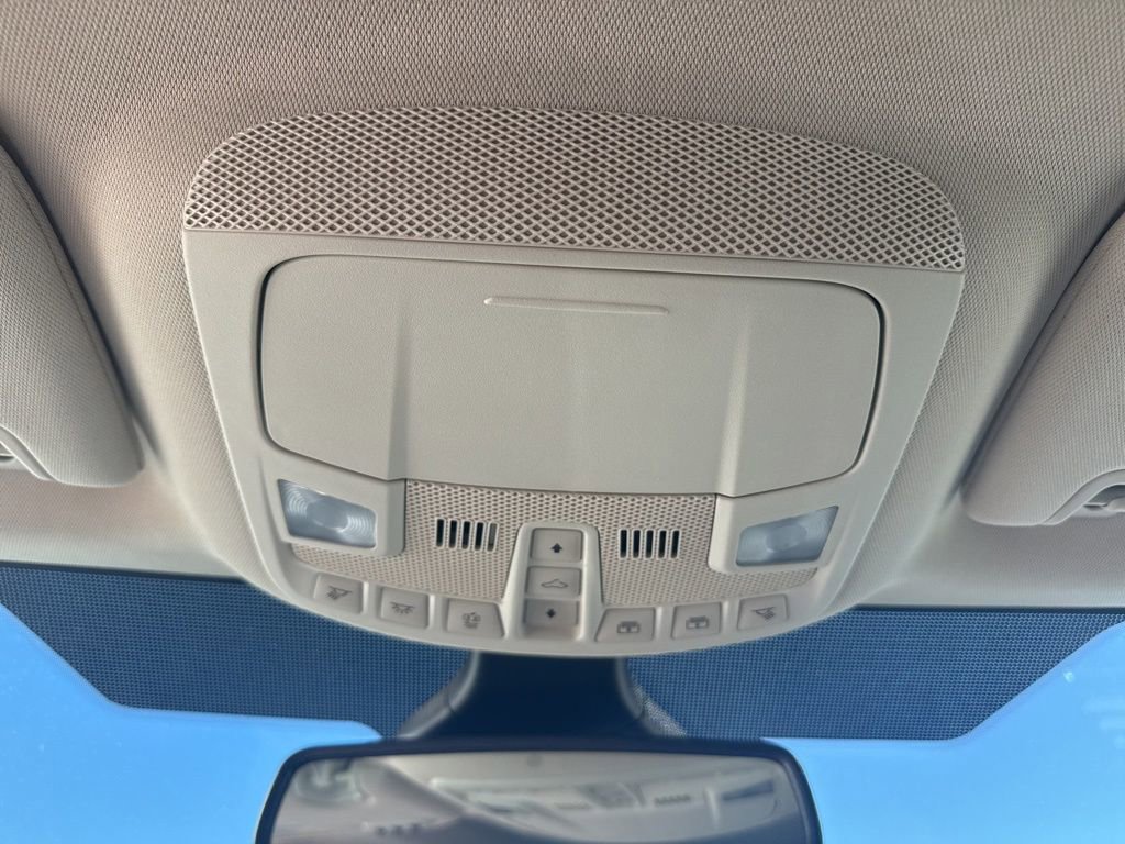 Used 2024 Ford Edge Titanium image 25