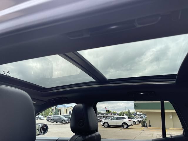 Used 2025 Chevrolet Equinox RS w/ Safety and Technology Package AWD/4WD image 22