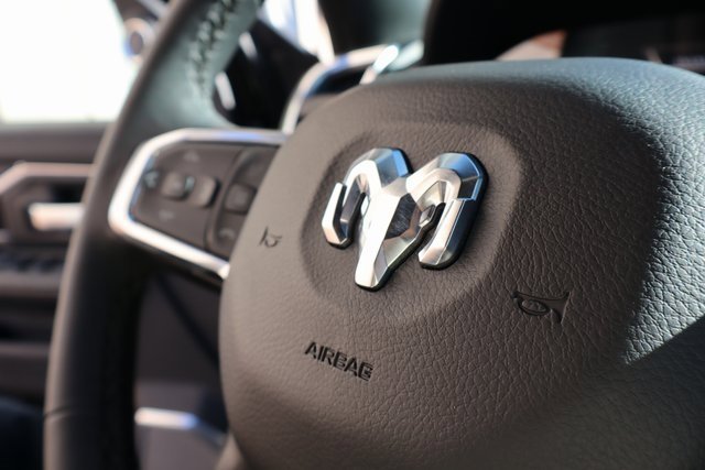 Used 2025 RAM 3500 Laramie image 34