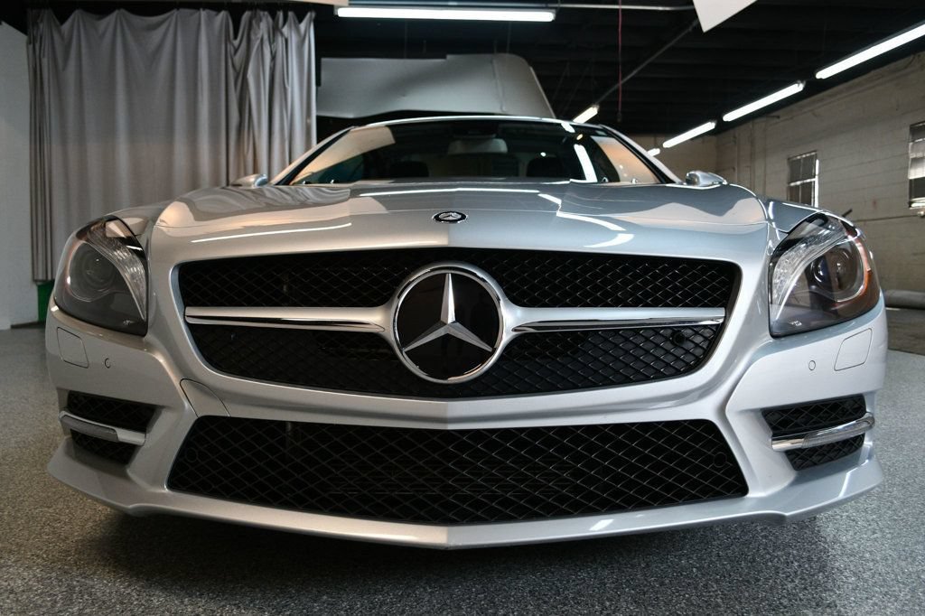Used 2014 Mercedes-Benz SL 550 image 22