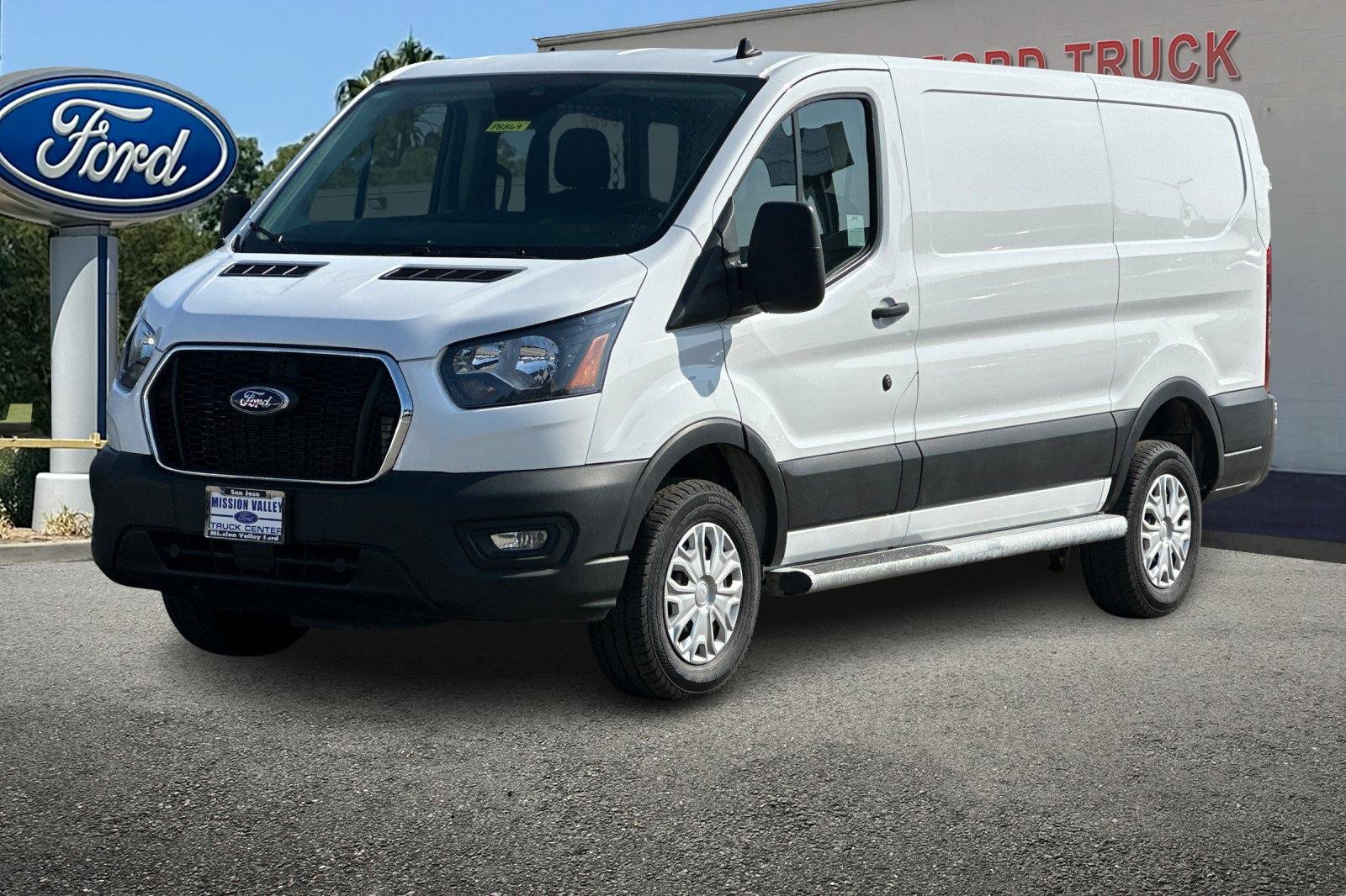 Used 2023 Ford Transit 250 Low Roof w/ Exterior Upgrade Package image 8