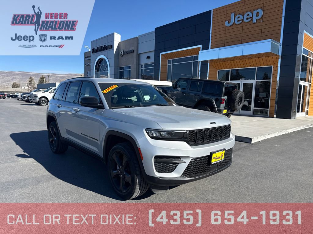 Used 2023 Jeep Grand Cherokee Altitude