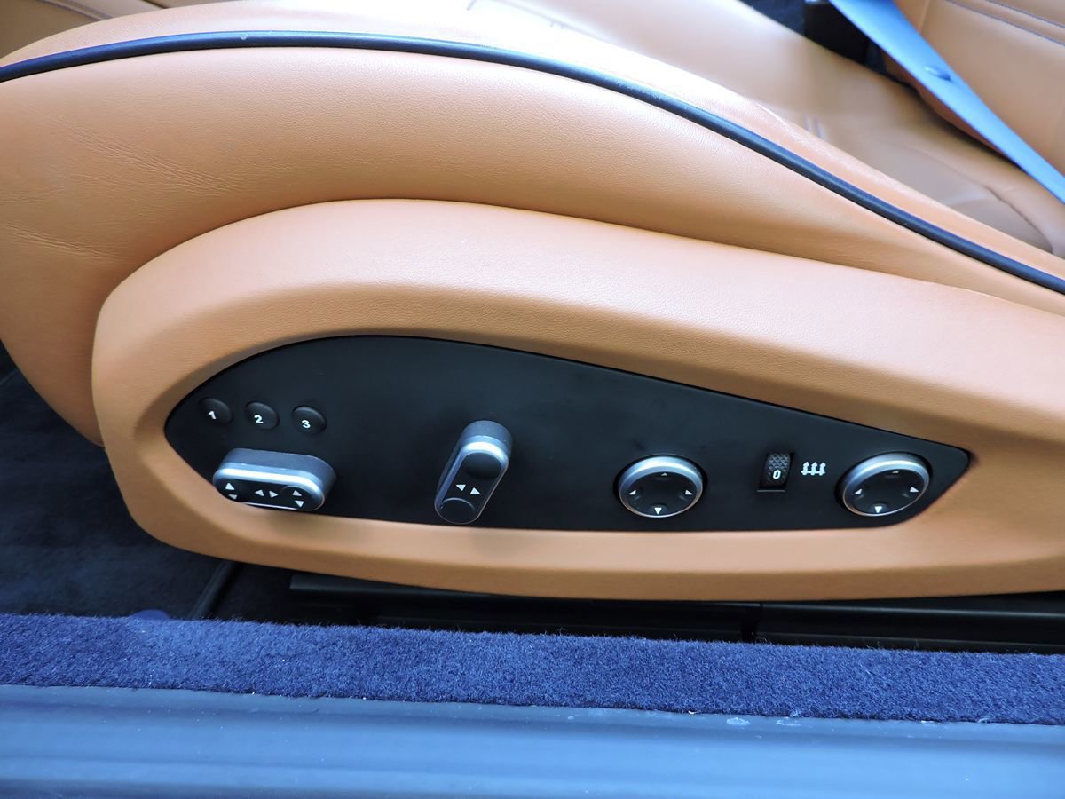 Used 2017 Ferrari California T image 17