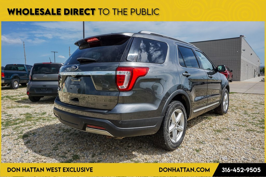 Used 2019 Ford Explorer XLT image 32