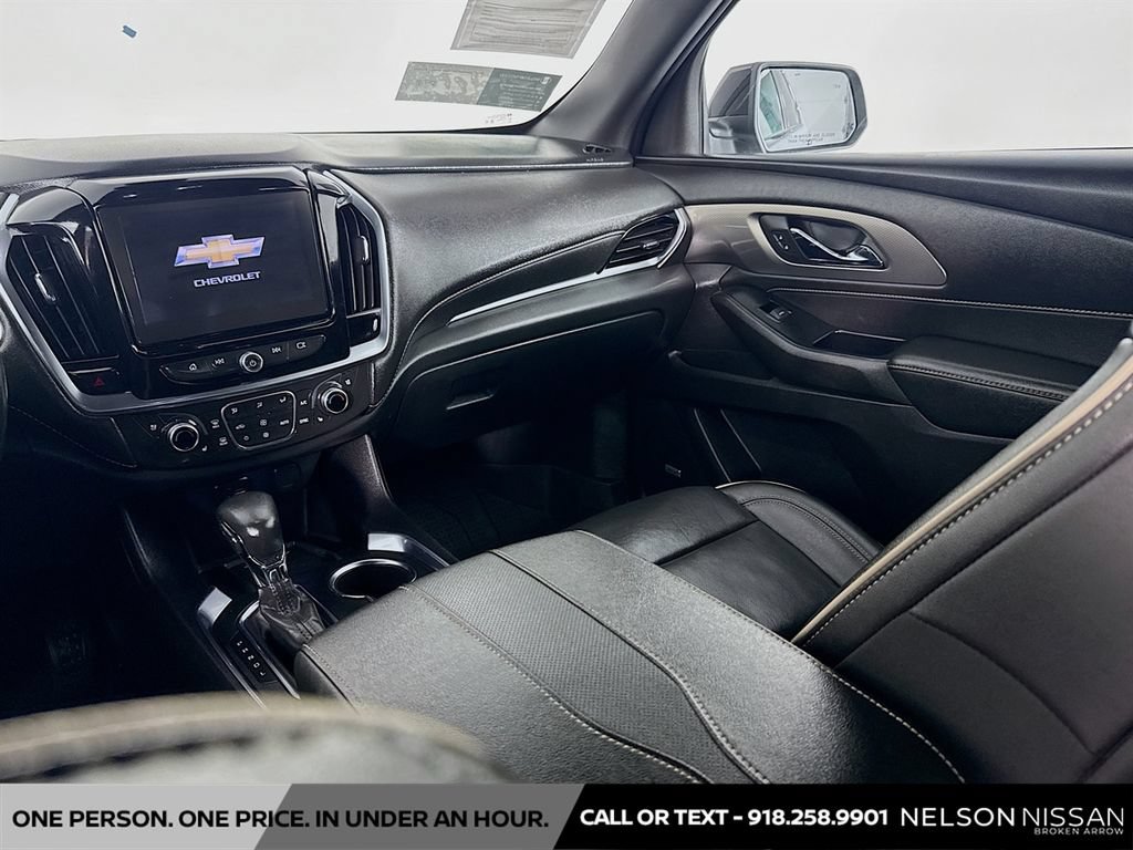 Used 2024 Chevrolet Traverse Premier w/ Redline Edition AWD/4WD image 25