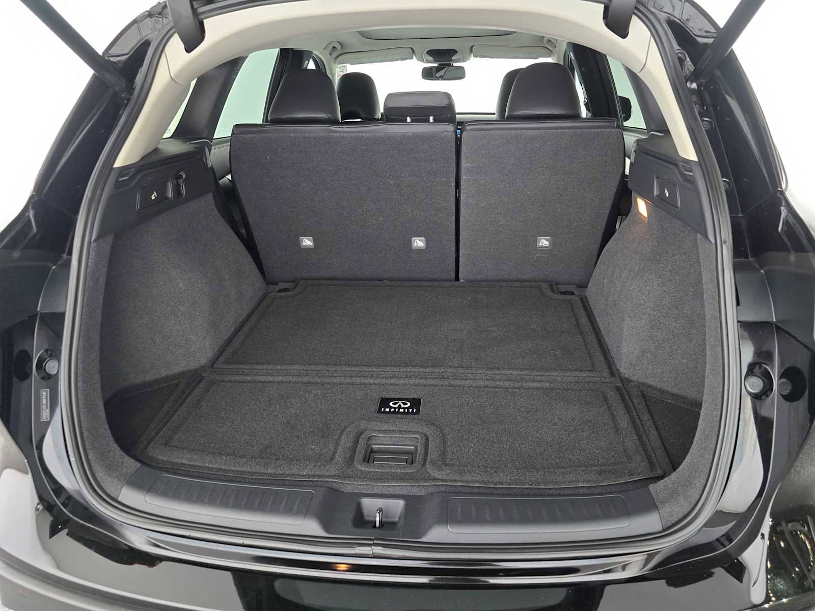 Used 2020 INFINITI QX50 Luxe image 13