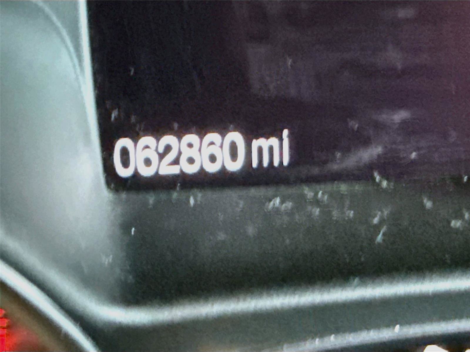 Used 2017 Ford Escape SE w/ SE Cold Weather Package AWD/4WD image 6