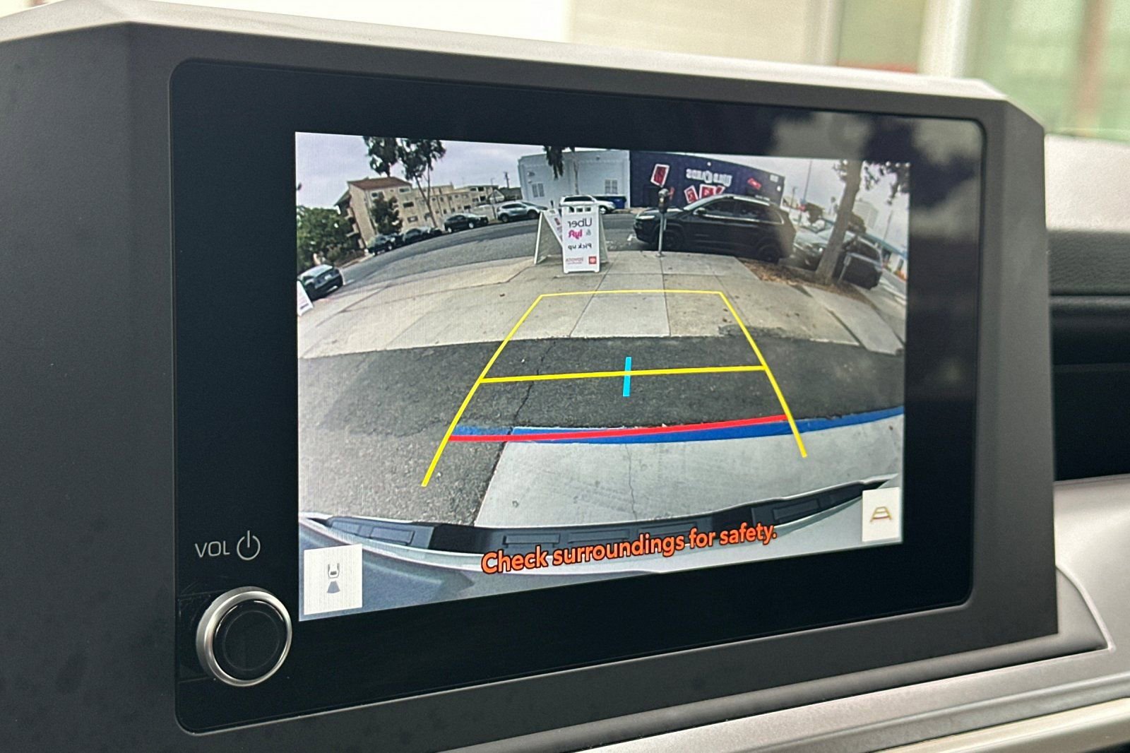 Certified 2024 Toyota Tacoma SR5 AWD/4WD image 19