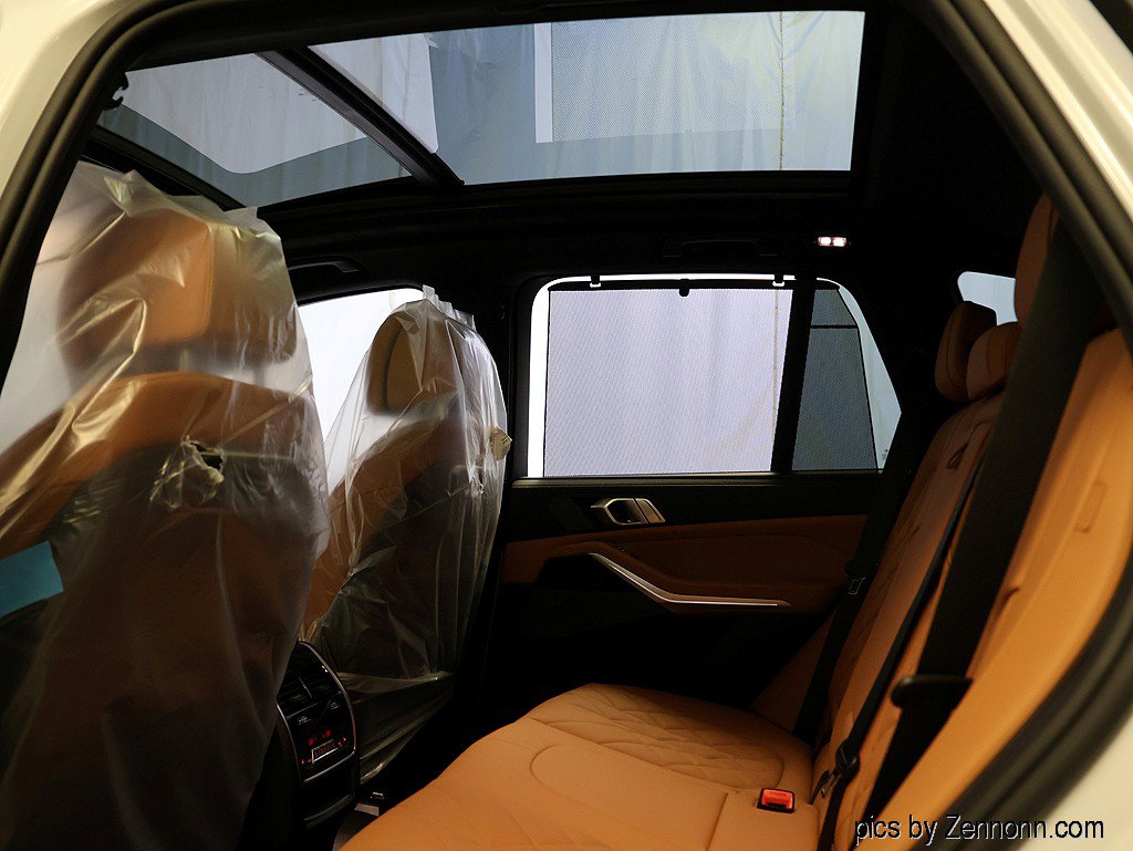 New 2026 BMW X5 xDrive40i AWD/4WD image 13