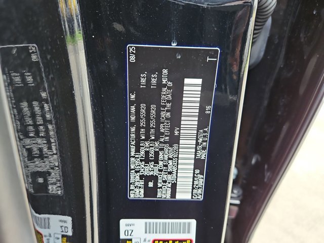 Used 2025 Toyota Grand Highlander AWD image 27