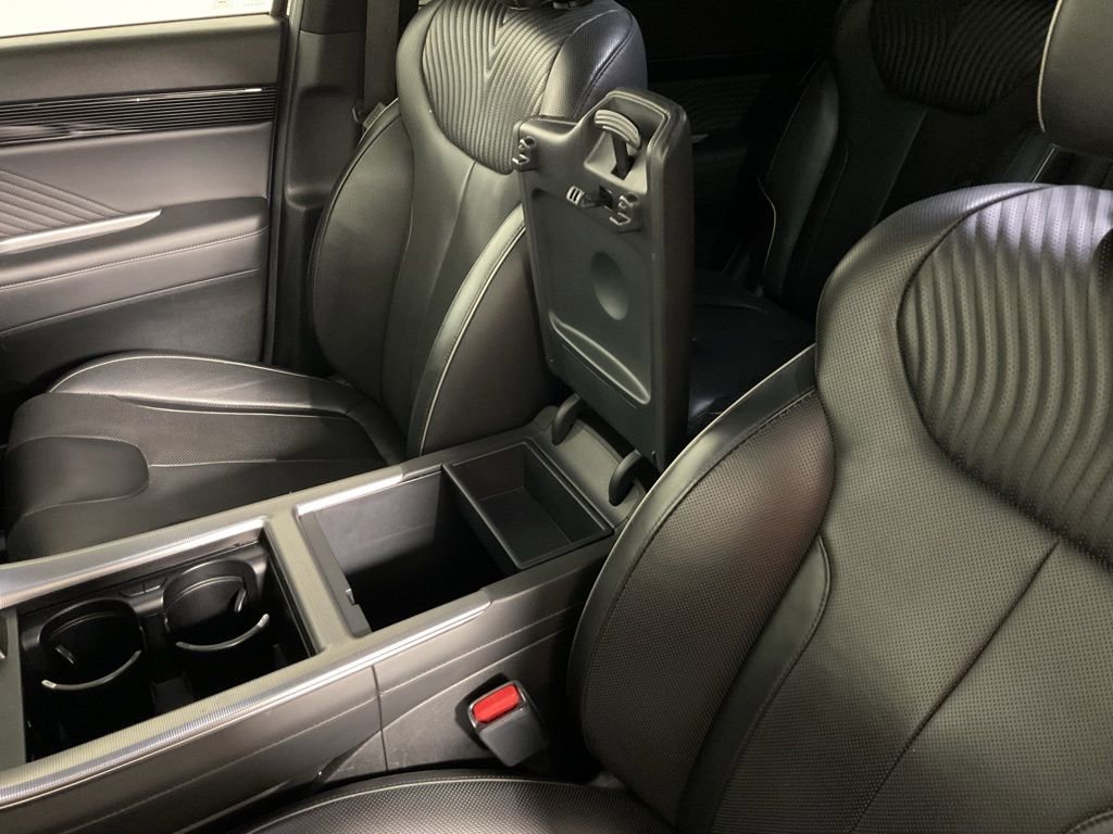 Used 2024 Hyundai Palisade Calligraphy image 30