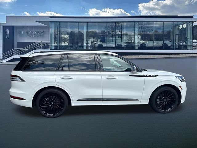 New 2025 Lincoln Aviator Reserve w/ Luxury Package RWD image 8