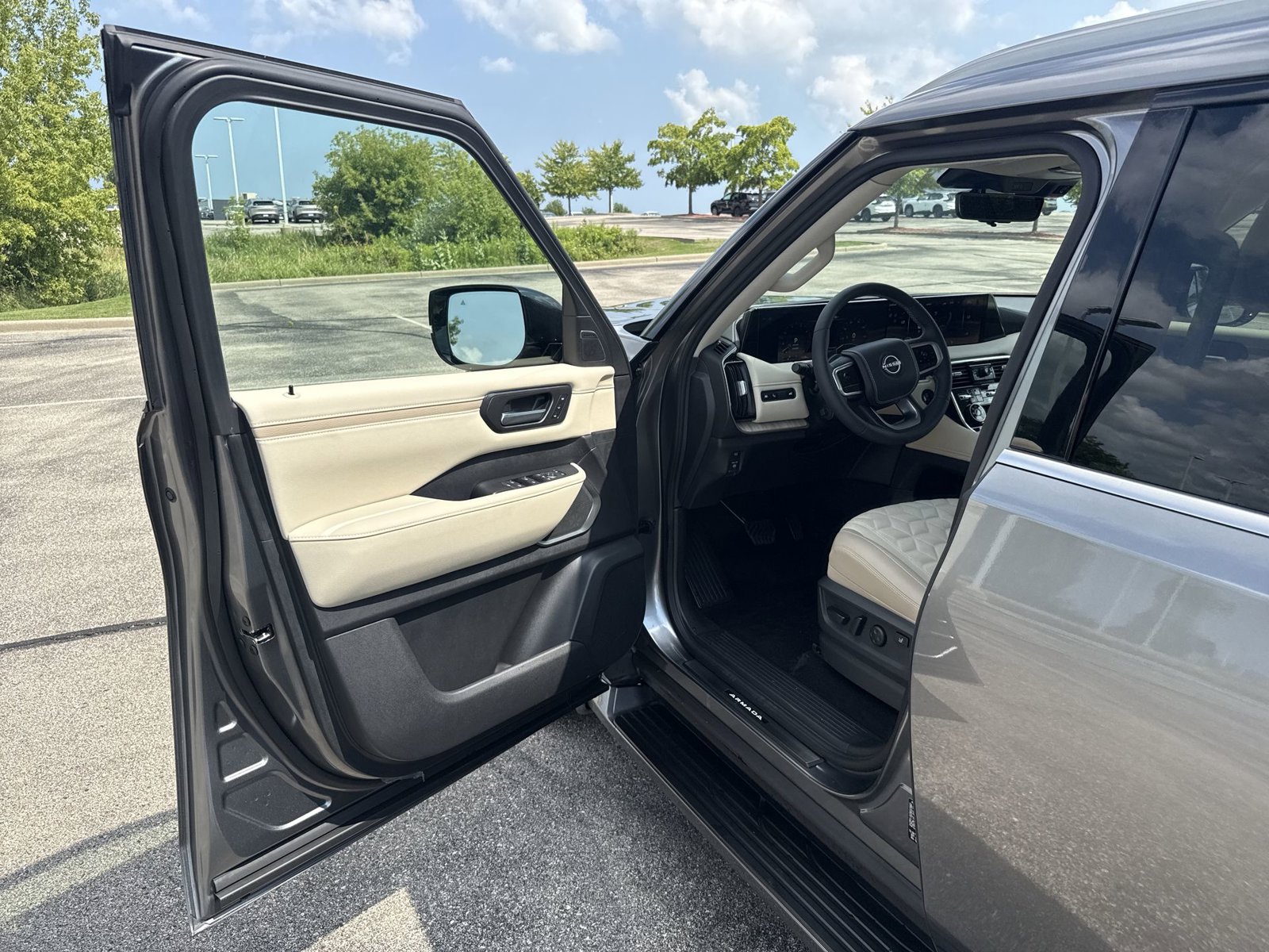 Used 2026 Nissan Armada Platinum Reserve AWD/4WD image 20