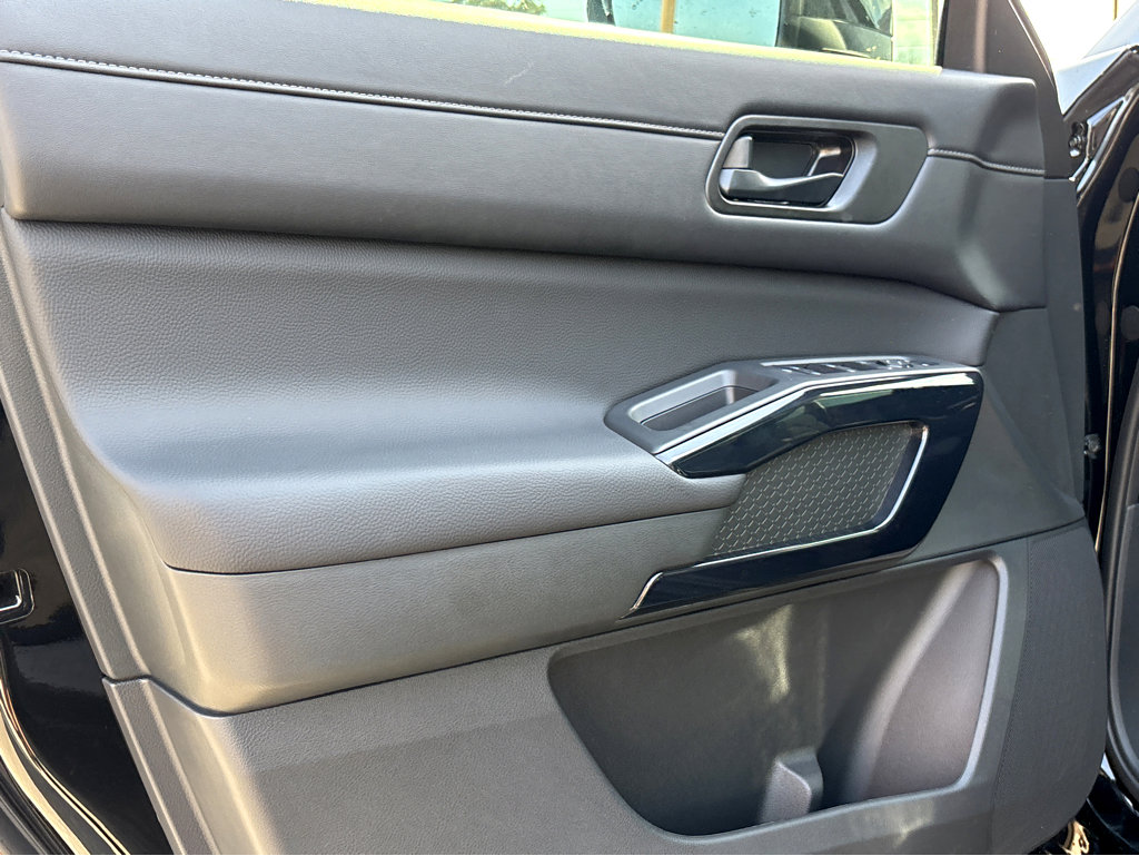 New 2026 Nissan Pathfinder SV FWD image 19