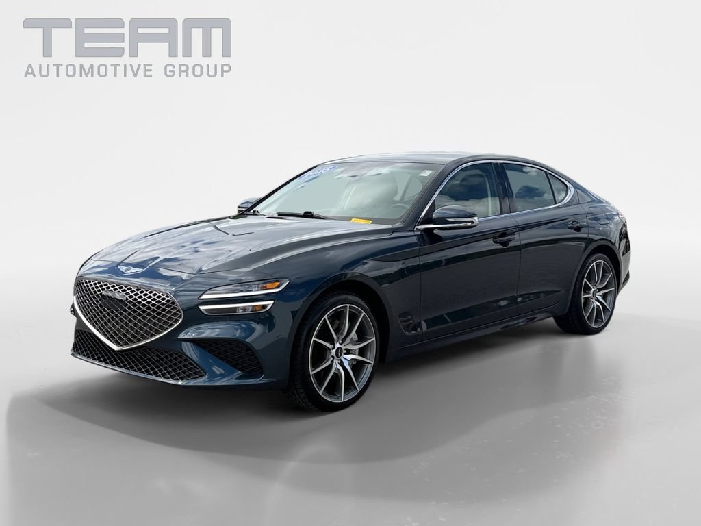 Used 2025 Genesis G70 2.5T AWD/4WD image 3